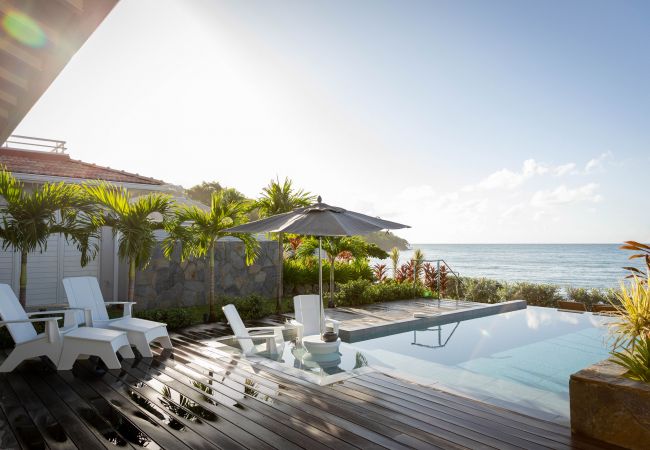 Villa in Le Diamant - Villa Regent - Magnificent seafront villa with private pool Villa in Le Diamant - Villa Regent - Magnificent seafront villa with private pool