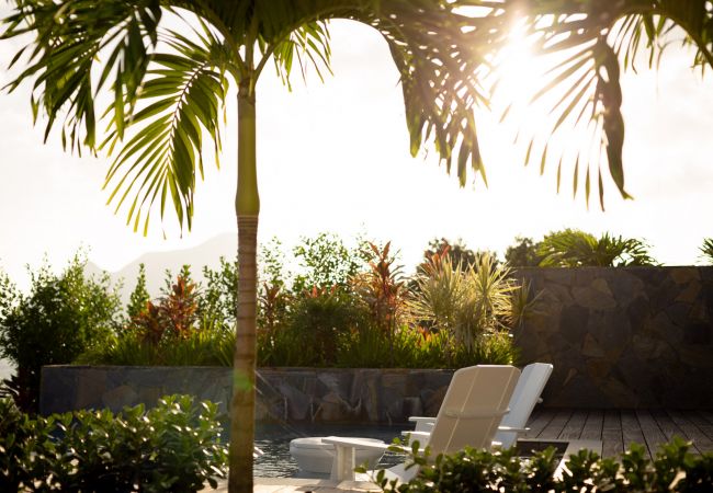 Villa in Le Diamant - Villa Regent - Magnificent seafront villa with private pool Villa in Le Diamant - Villa Regent - Magnificent seafront villa with private pool