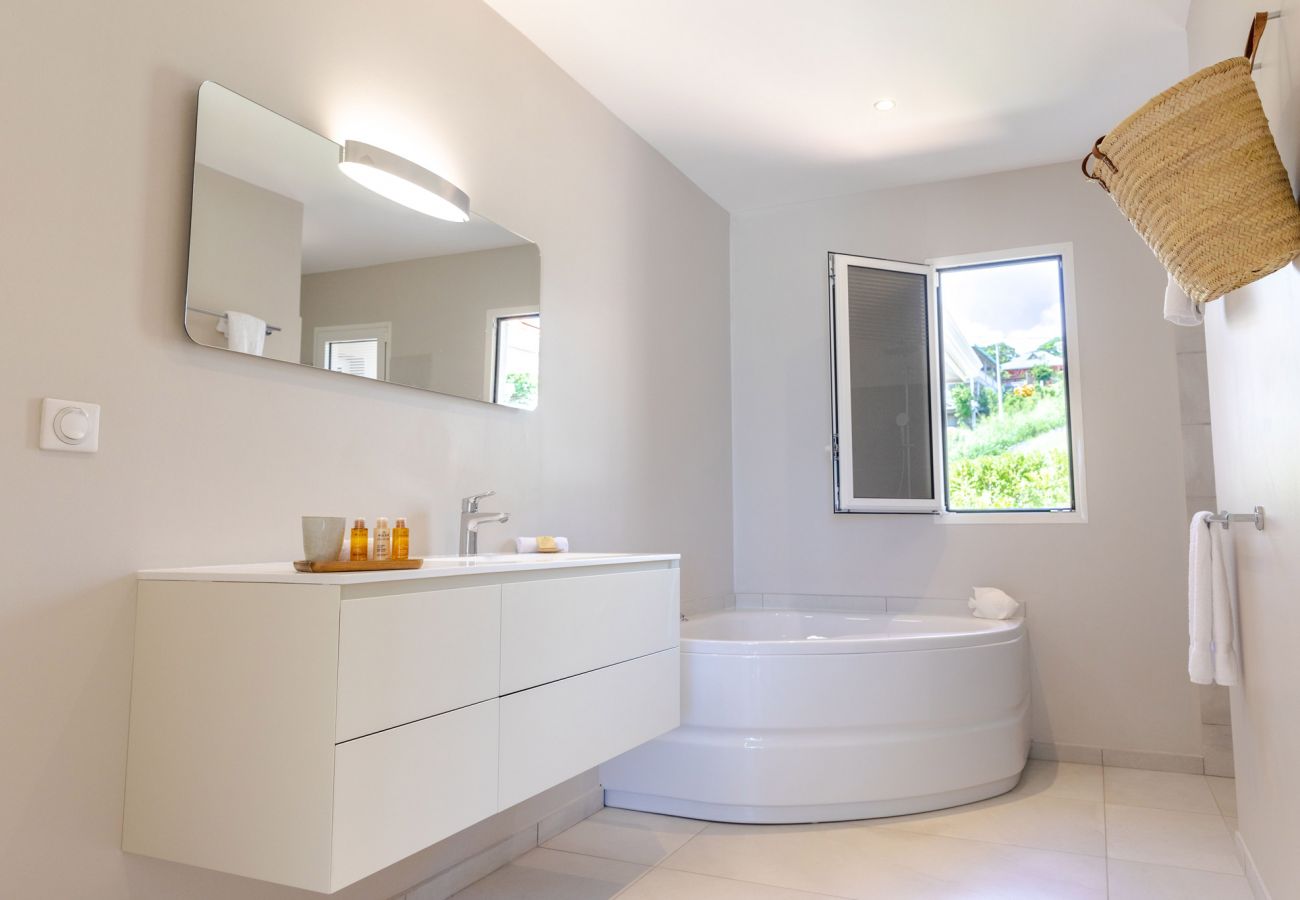 Villa in Le Diamant - Villa Orlov - Luxury villa on the water Villa in Le Diamant - Villa Orlov - Luxury villa on the water